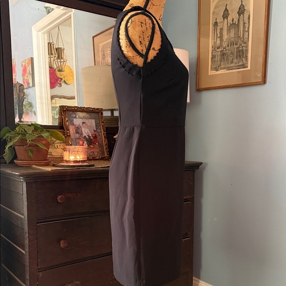 Ann Taylor Black Scalloped Sleeveless Sheath Dress - Picture 6 of 9